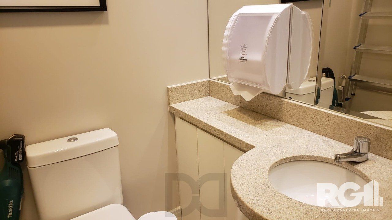 SALA COMERCIAL NA AV. GETÚLIO VARGAS. — foto 14