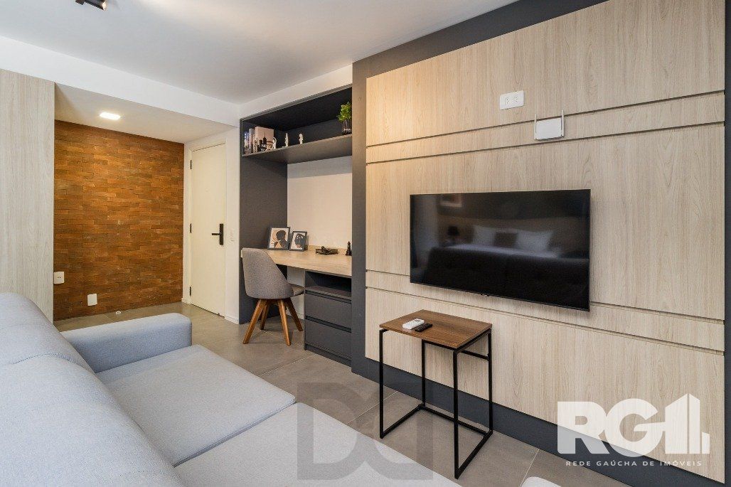 Studio localizado na Rua Duque de Caxias, Centro Histórico de Porto Alegre, uma das ruas mais charmosas e antigas de Porto Alegre, próximo da Santa Casa, UFRGS Catedral, Palácio Piratini. — foto 22