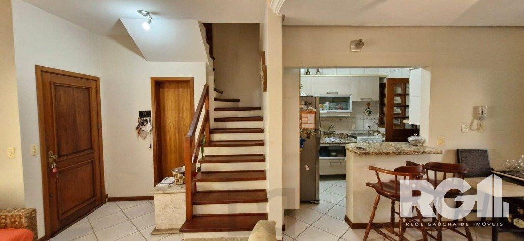 Sobrado com três dormitórios no Condoínio Residência Jardim Verde Ipanema. — foto 7