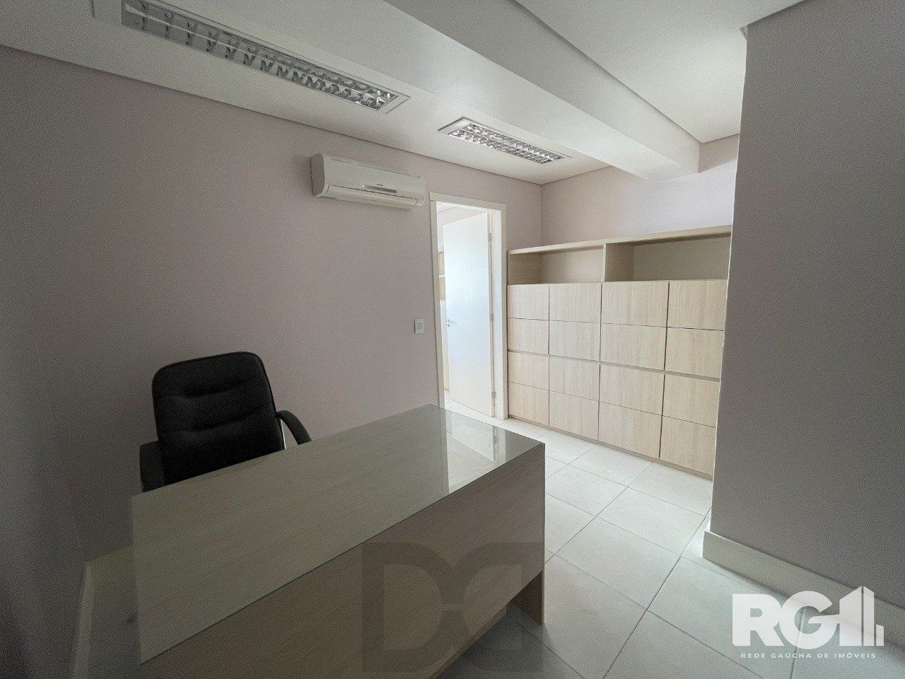 Excelente Sala Comercial com box na Bento/Partenon — foto 4