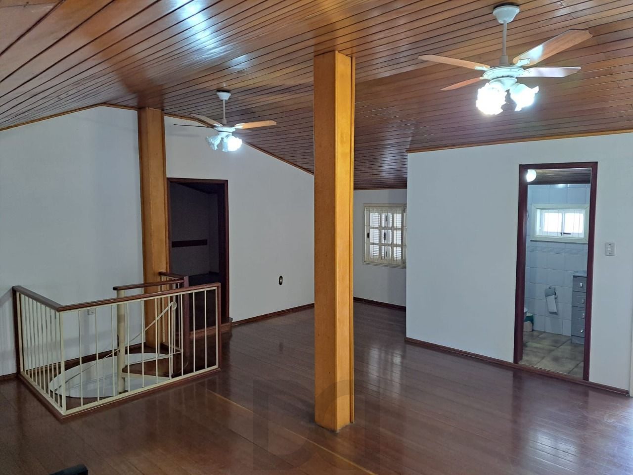Sobrado 4 dormitorios com Excelente localização — foto 8