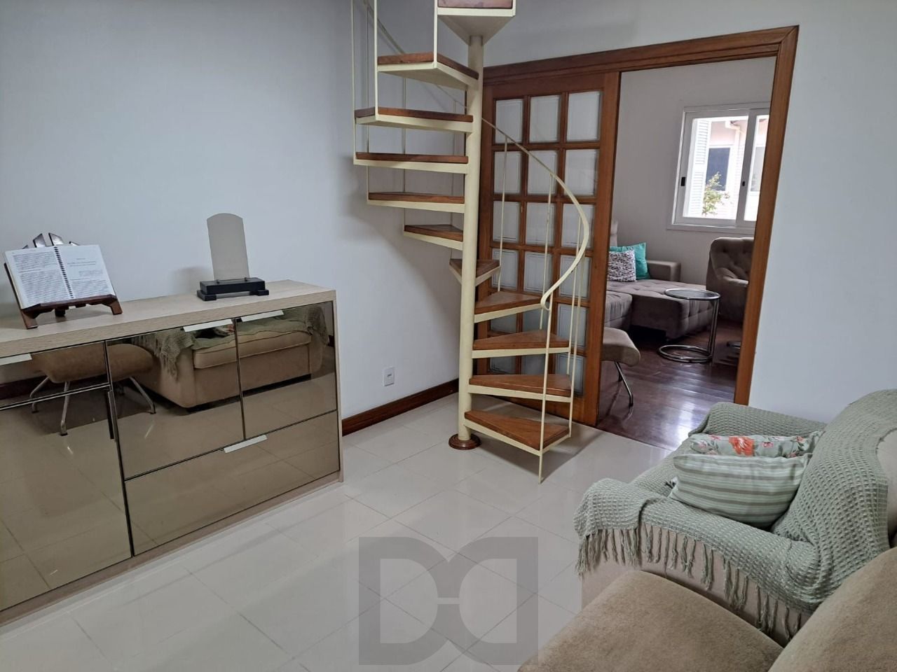 Sobrado 4 dormitorios com Excelente localização — foto 16