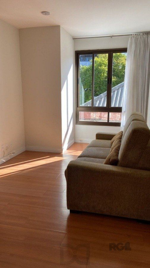VENDA Ótimo apartamento, 70,40 m2, semi mobiliado, 2 dormitórios — foto 1