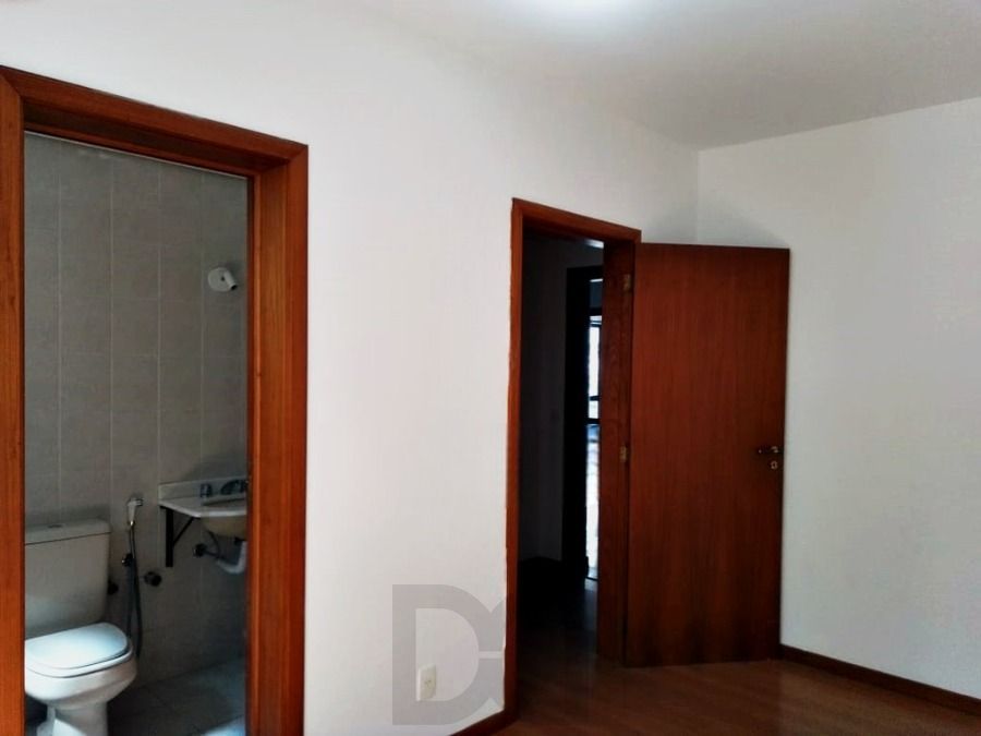 Excelente apartamento de 2 dormitórios, no bairro Moinhos de Vento, com 105 m² de área privativa, 2 suítes — foto 7