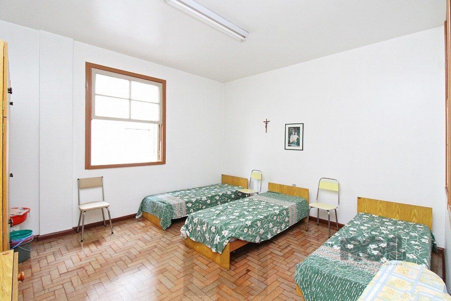 Apartamento a venda na Avenida Alberto Bins com 4 quartos, 2 banheiros, elevador, frente a fundos, no coração do Centro Histórico de Porto Alegre — foto 6