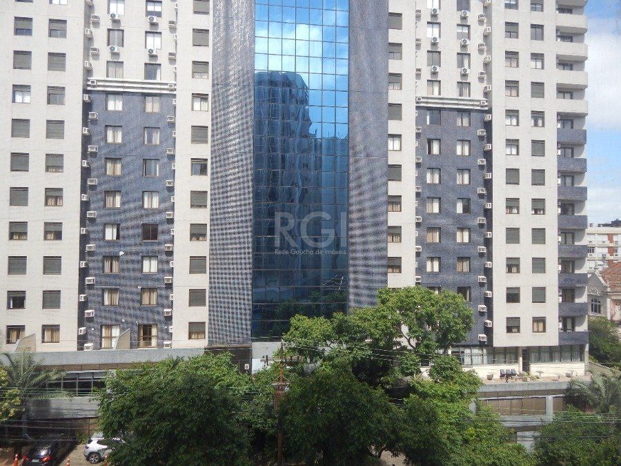 LOJA TÉRREA NA GALERIA QUINTA AVENIDA CENTER, Bairro Moinhos ,45,38 m2 com mezanino com vaga de garagem. — foto 5