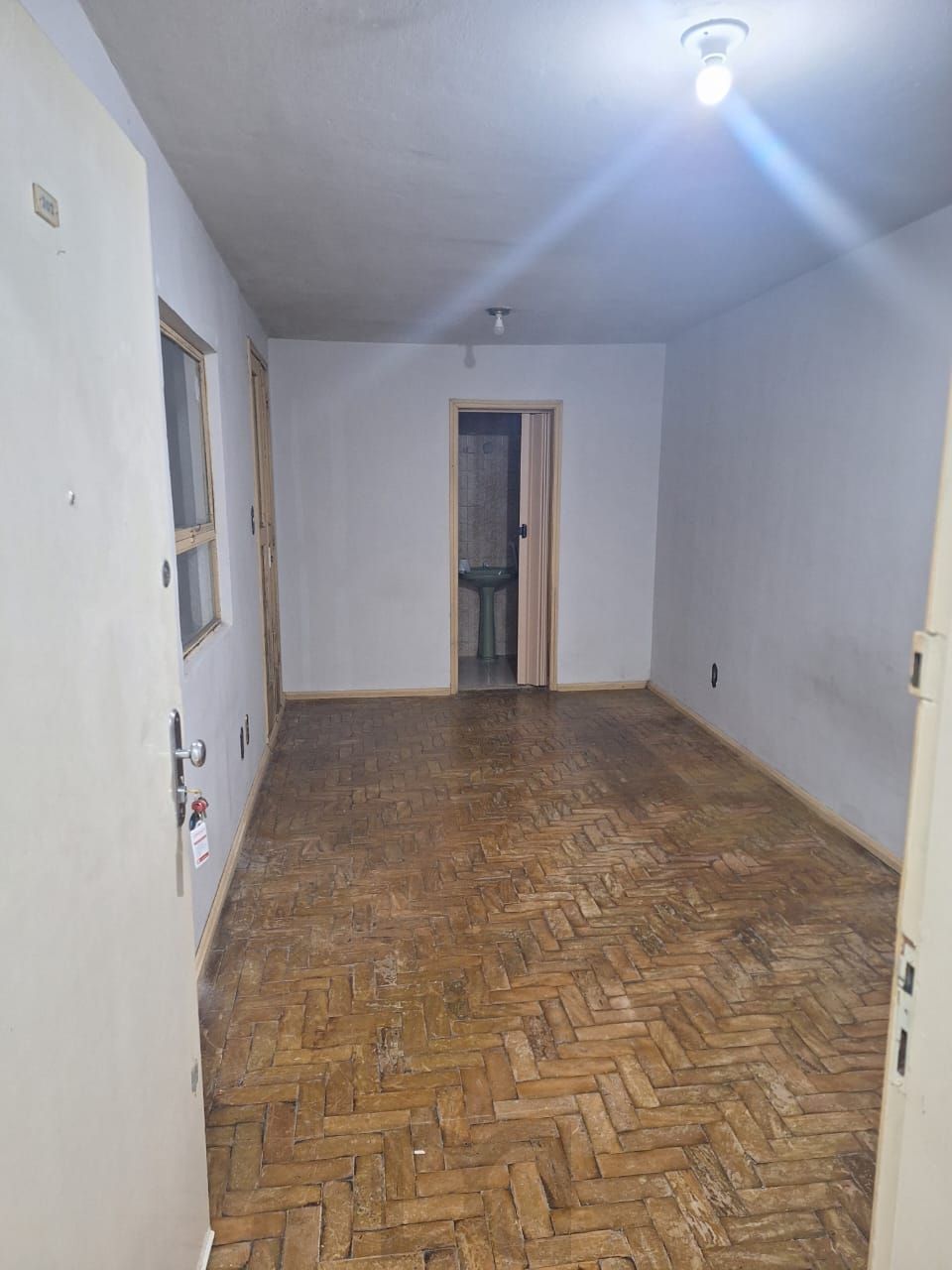 JK residencial no Bairro Menino Deus - Porto Alegre, área de 25m², R$150 mil — foto 6