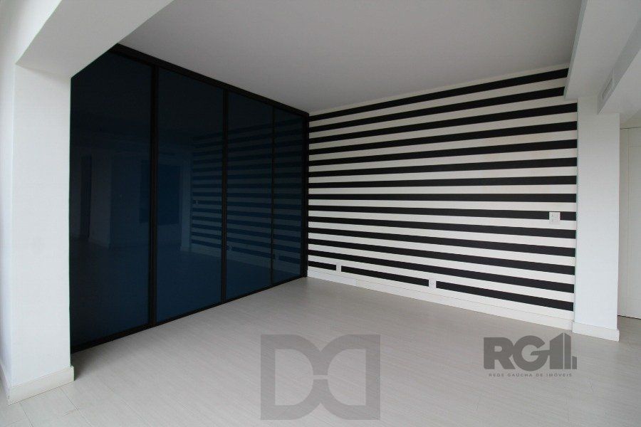 Venda Apartamento 3 quartos, no bairro Moinhos de Vento com 2 banheiros, 1 lavabo, sem garagem — foto 4