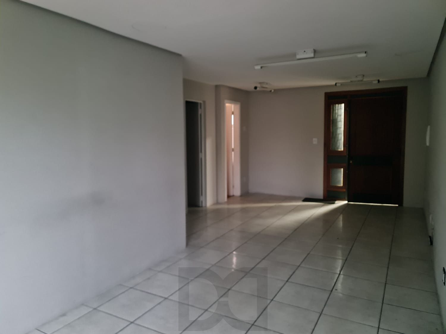Sala comercial de frente no coração do bairro petrópolis — foto 6