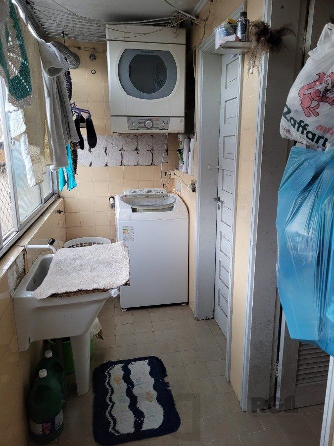Apartamento 3 dormitórios com suite, Bairro Petrópolis, na Rua Coronel Lucas de Oliveira, próximo ao Zaffari da Ipiranga — foto 23
