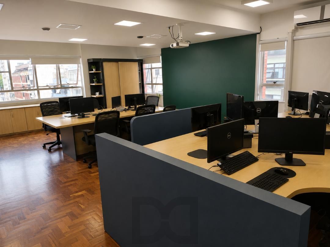Excelente conjunto/sala separadas em sala 1001 e sala 1002 com 123, 68 m2 privativo cada sala (247,36m2 total das duas) 02 banheiro, 02 copas. Rua Andrade Neves. — foto 4