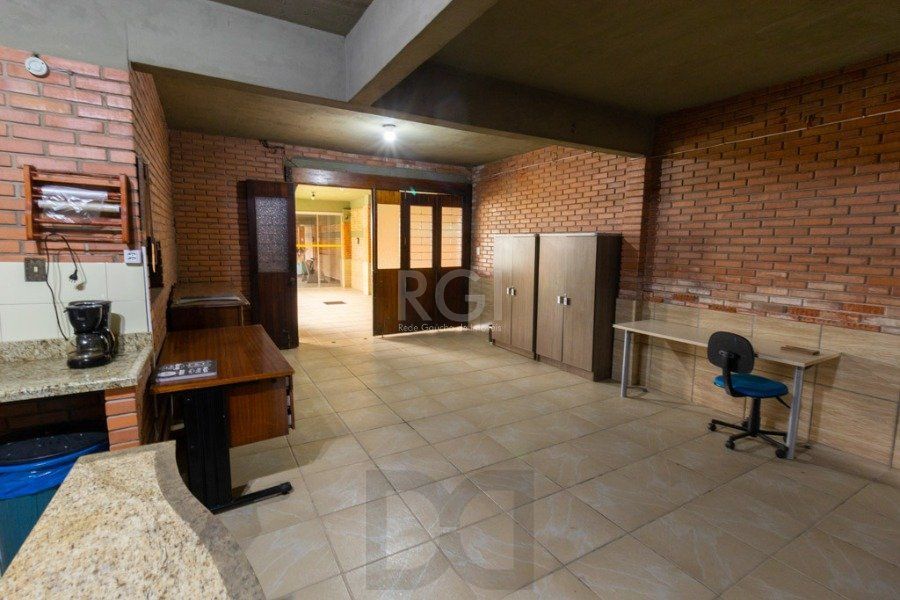 Casa para Venda - 500m², 4 dormitórios, sendo 1 suites, 5 vagas - Boa Vista — foto 2