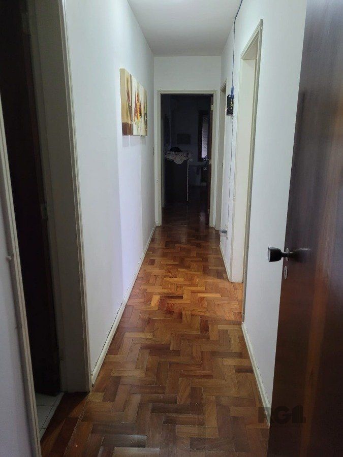 Apartamento 3 dormitórios com suite, Bairro Petrópolis, na Rua Coronel Lucas de Oliveira, próximo ao Zaffari da Ipiranga — foto 7