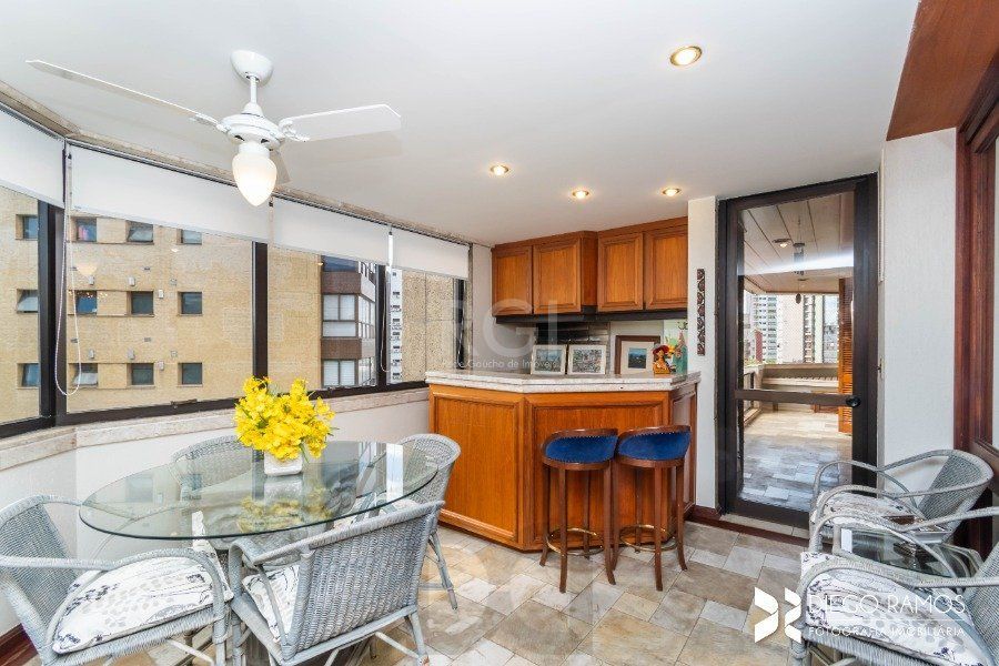 Apartamento para Venda - 305.46m², 3 dormitórios, sendo 3 suites, 4 vagas - Mont Serrat — foto 7