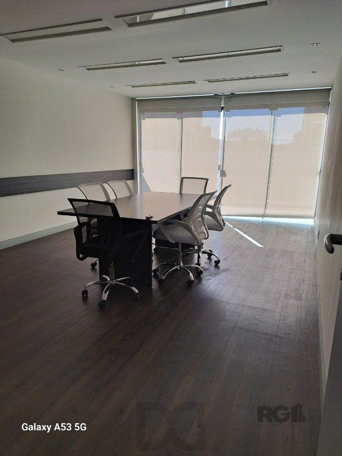 SALA COM 205,21 M2 DUAS VAGAS NA AUXILIADORA — foto 14