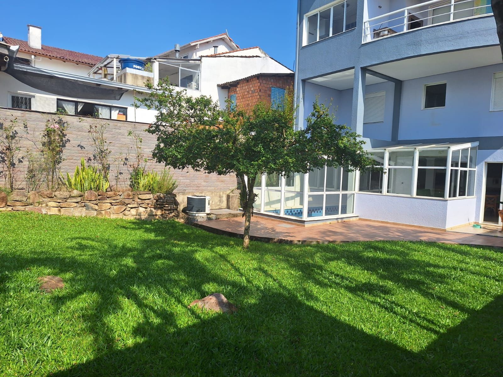 patio fundos