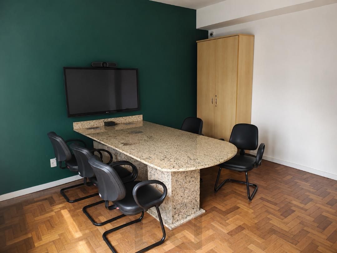 Excelente conjunto/sala separadas em sala 1001 e sala 1002 com 123, 68 m2 privativo cada sala (247,36m2 total das duas) 02 banheiro, 02 copas. Rua Andrade Neves. — foto 7