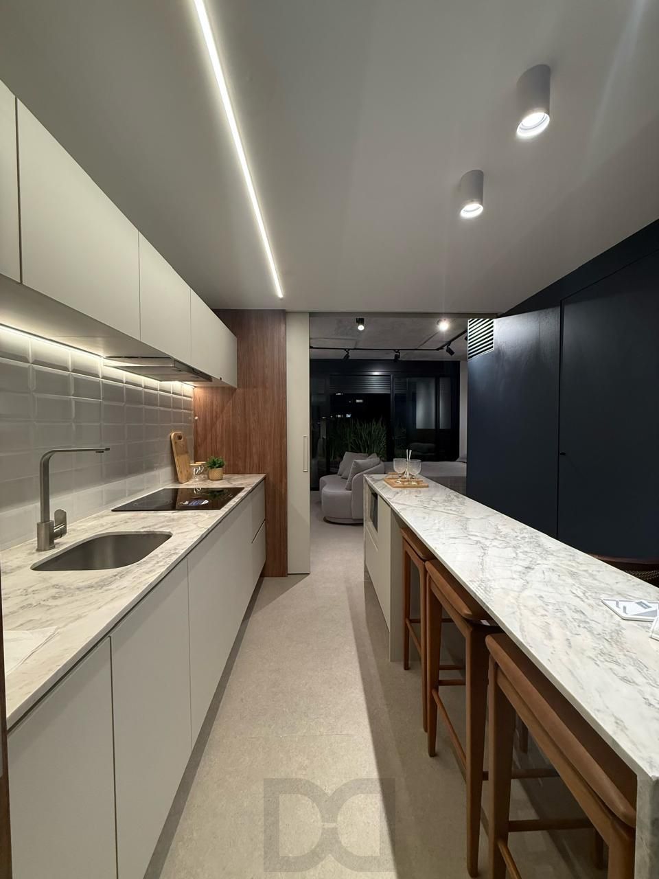 Apartamento Novo, studio grande com 45,97m² privativos, mobiliado, leste norte, vista, junto ao parcão e zafari cabral — foto 5