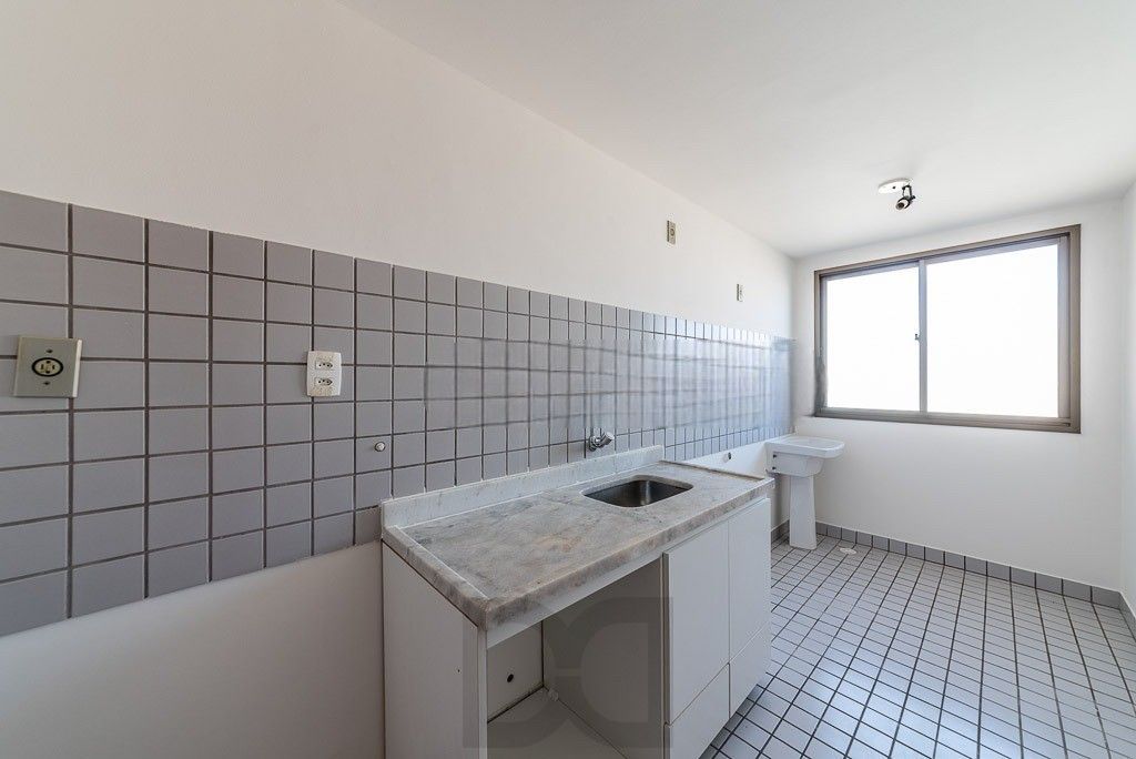 VENDA 2 DORMITÓRIOS, Ótima Localização GARAGEM ELEVADOR  ALTO PETROPOLIS — foto 15