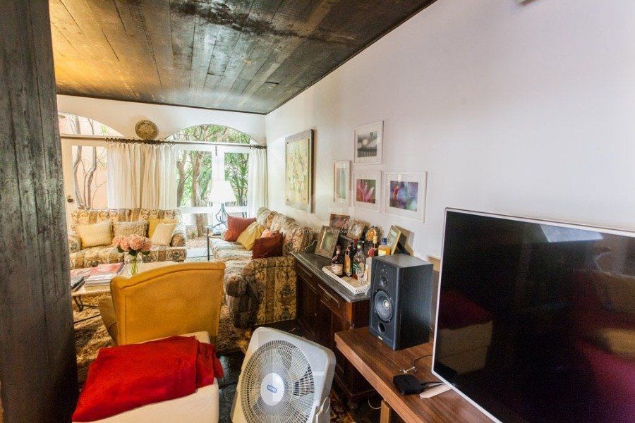 Casa para Venda - 400m², 3 dormitórios, sendo 1 suites, 5 vagas - Cristal — foto 6