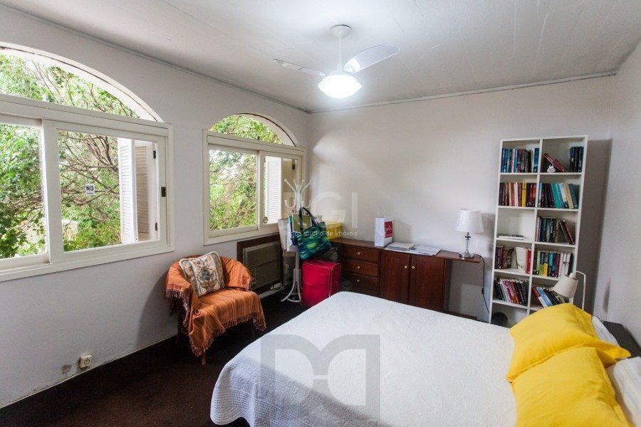 Casa para Venda - 400m², 3 dormitórios, sendo 1 suites, 5 vagas - Cristal — foto 20