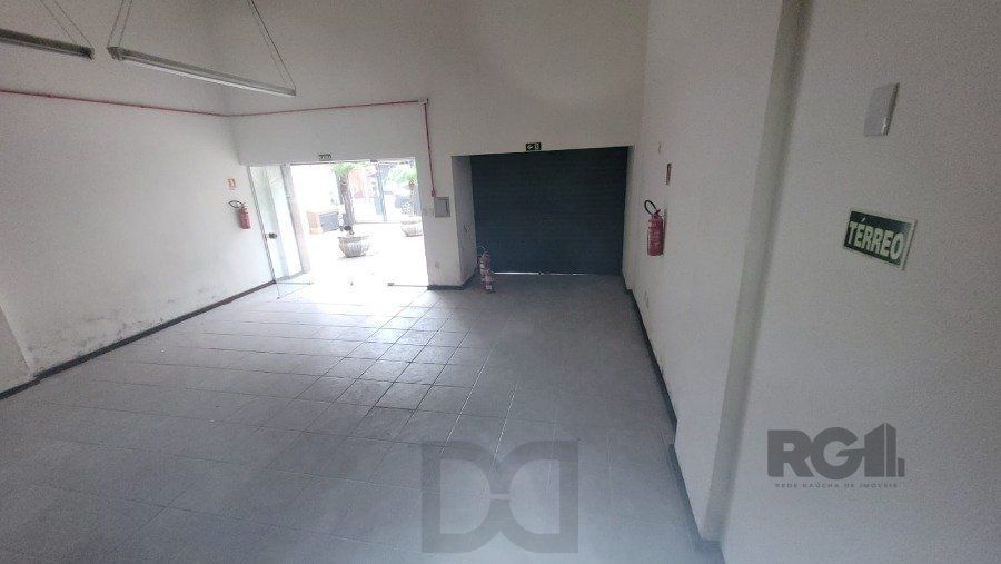 Loja a Venda na Rua Félix da Cunha, com 150m², Moinhos de Vento, entre a Av Cristóvão e Rua Marques do Pombal, com amplo salão — foto 3