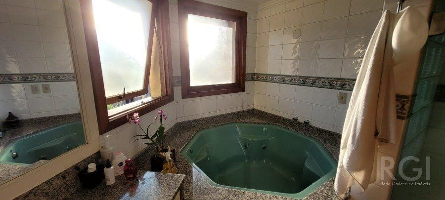 VENDA Casa em condomínio com 3 quartos, suite, no Bairro Chácara das Pedras, Porto Alegre RS, na rua Monte Alverne. — foto 27