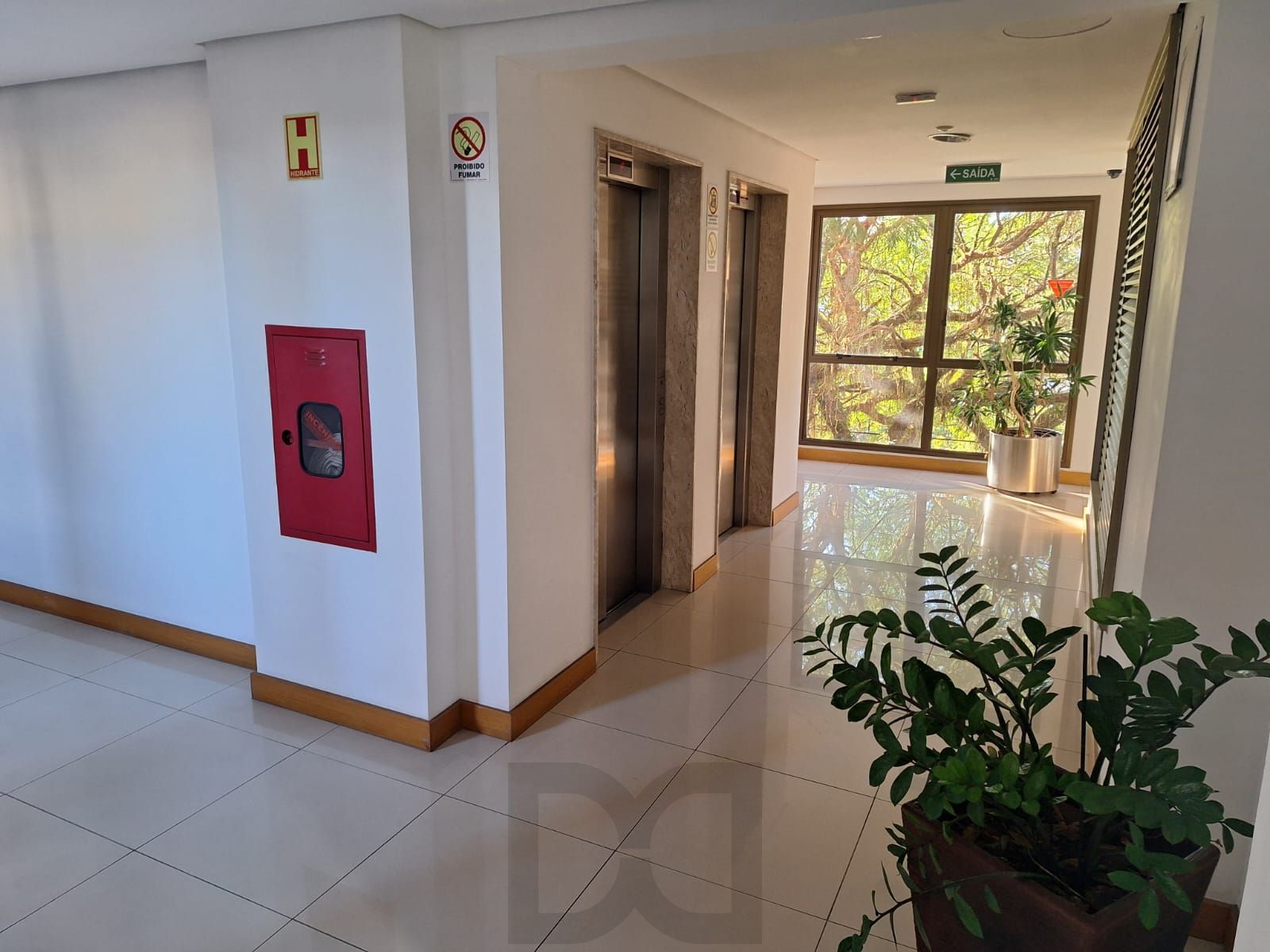 Sala coml. 33,82m2 Praia de Belas, mobiliada,01 vaga escrit. coberta — foto 12