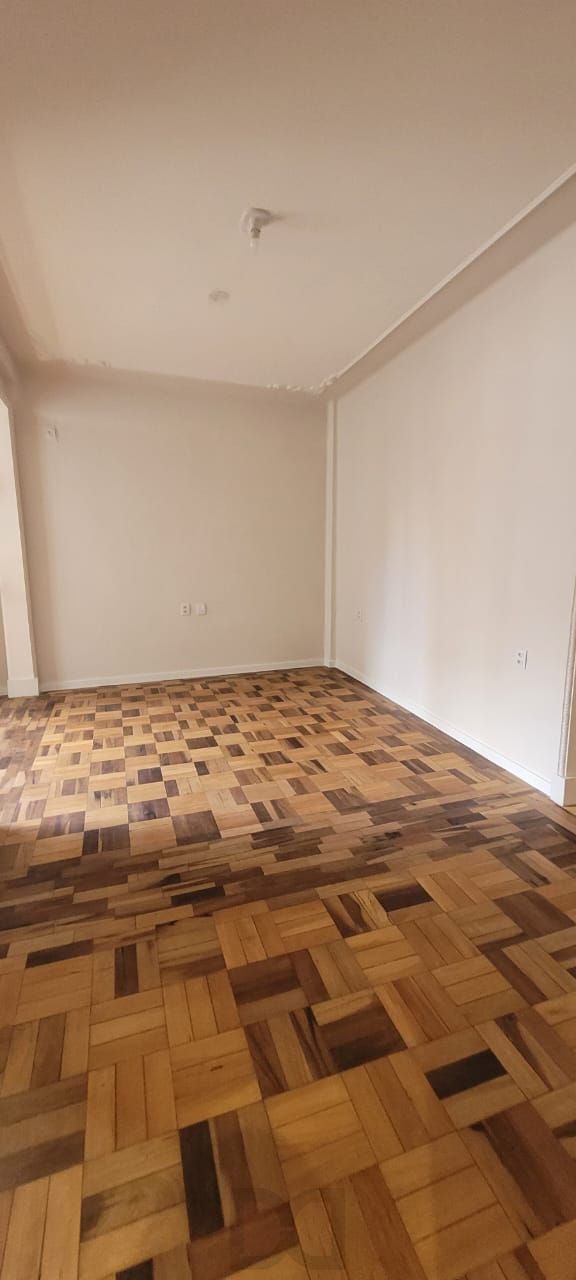 Venda apartamento totalmente reformado, 3 dormitórios living amplo, ótima iluminação, lareira ecológica, centro histórico — foto 20
