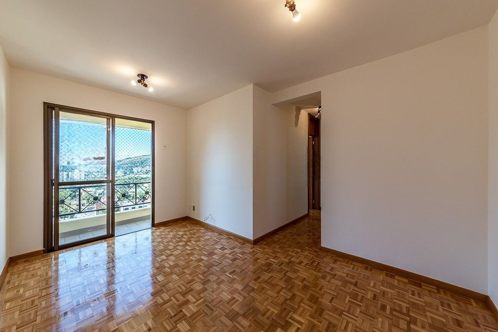 VENDA 2 DORMITÓRIOS, Ótima Localização GARAGEM ELEVADOR  ALTO PETROPOLIS — foto 11
