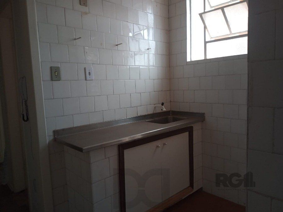 Apartamento de 1 dormitório, 35m² de área privativa na Avenida João Wallig! — foto 8