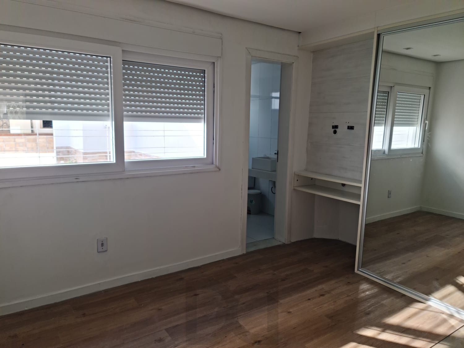 Linda casa com 5 dorm sendo 4 suites, 2 churrasqueiras e piscina — foto 10