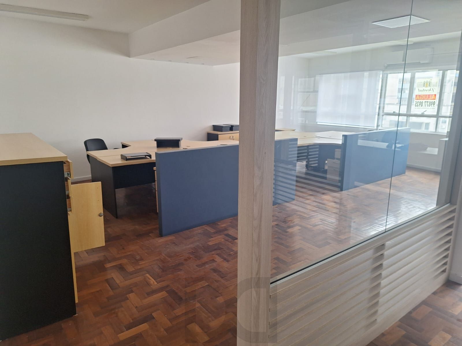 Excelente conjunto/sala c/123, 68 m2 privativo ,02 banheiro, 01 copa. Rua Andrade Neves. — foto 6