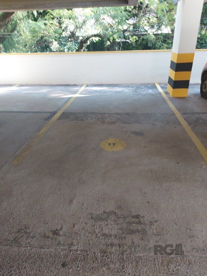 sala comercial, medindo 36,12 m² área privativa e 49,27 m² de área total, com 1 box coberto duplo, localizada no Moinhos de Vento — foto 17