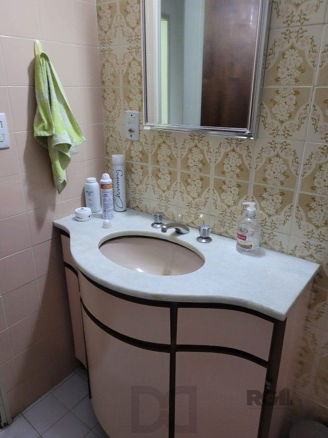 Apartamento 3 dormitórios com suite, Bairro Petrópolis, na Rua Coronel Lucas de Oliveira, próximo ao Zaffari da Ipiranga — foto 17