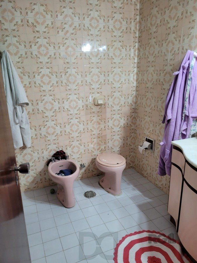 Apartamento 3 dormitórios com suite, Bairro Petrópolis, na Rua Coronel Lucas de Oliveira, próximo ao Zaffari da Ipiranga — foto 21