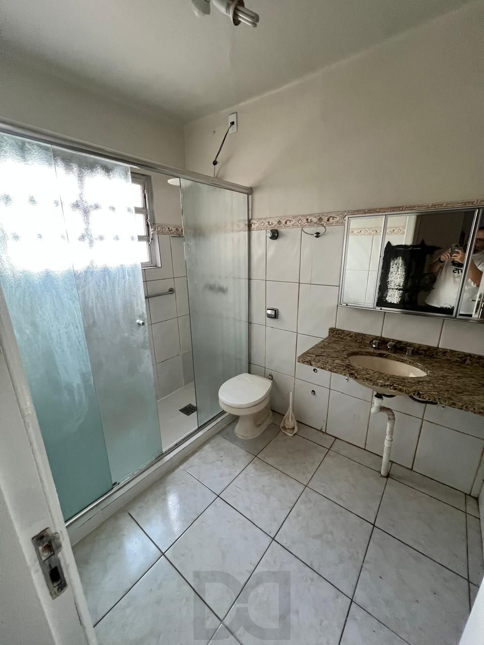 Venda, 2 quartos, 1 com sacada, de frente, dependência integrada a cozinha - ampla, , área de serviço com banho auxiliar — foto 13