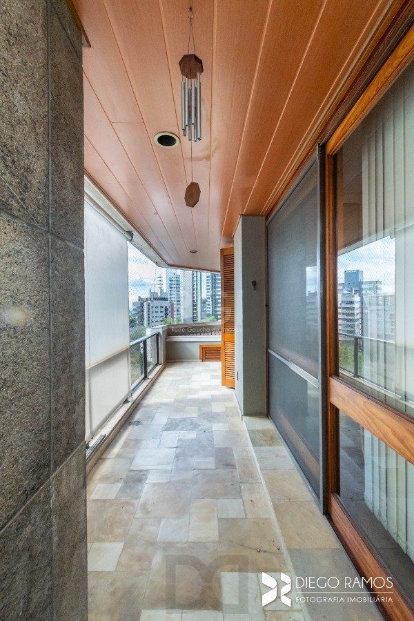 Apartamento para Venda - 305.46m², 3 dormitórios, sendo 3 suites, 4 vagas - Mont Serrat — foto 8