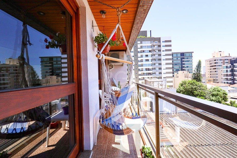 Apartamento para Venda - 172.8m², 3 dormitórios, sendo 1 suites, 1 vaga - Menino Deus — foto 3