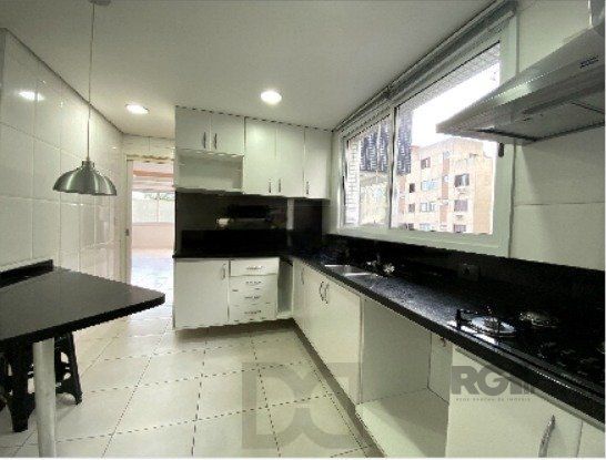 Venda apartamento com 3 dormitórios, 1 suíte e 2 vagas de garagem lareira e churrasqueira Jardum Itu Porto Alegre — foto 22