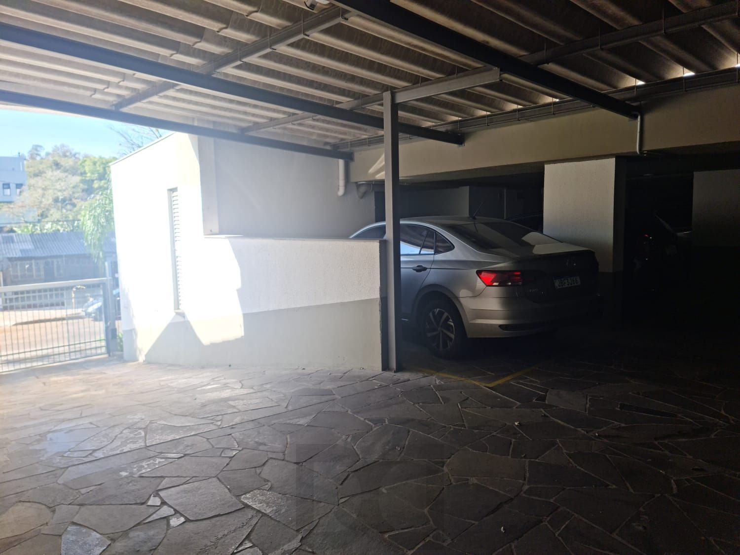 Excelente apartamento 01 dorm com churrasqueira no Jardim Botanico — foto 16