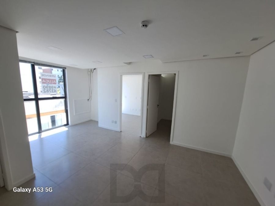 SALA NA MARCELO GAMA COM 39,60M2 — foto 3