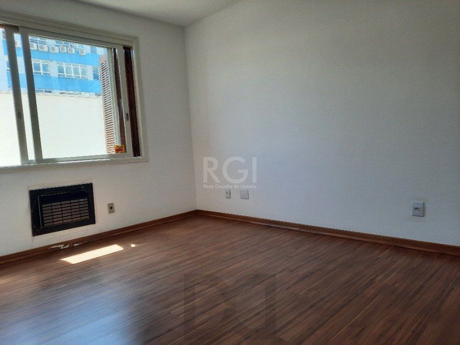 Apartamento para Venda - 80m², 2 dormitórios, 1 vaga - Moinhos de Vento — foto 3