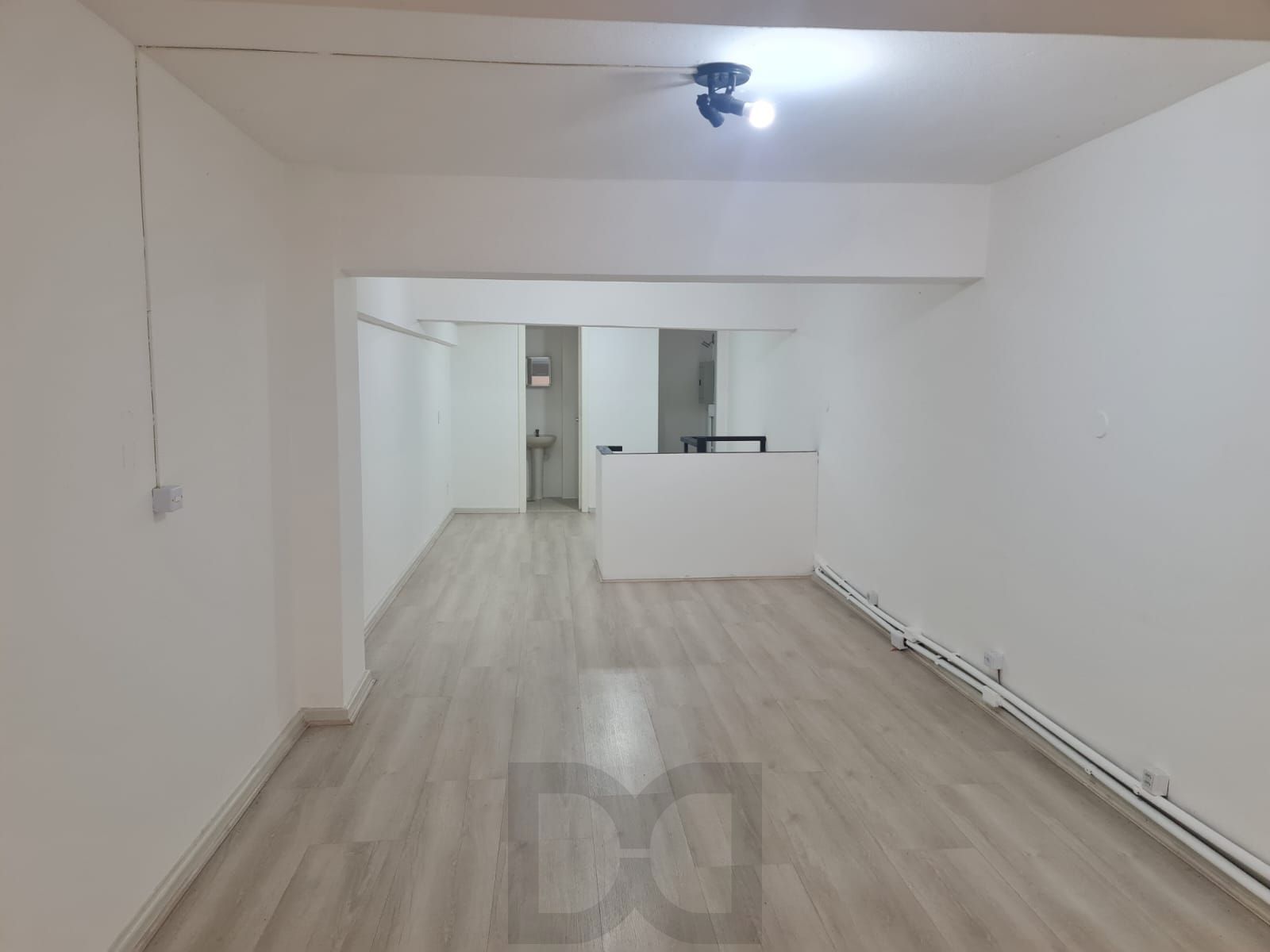Excelente sala comercial no coração do bairro Bom Fim. — foto 12