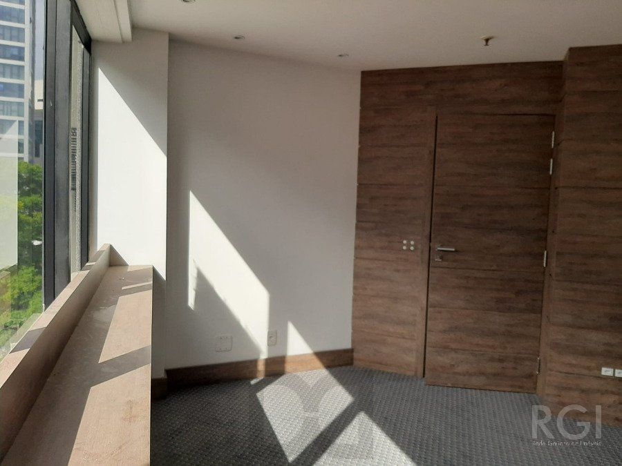 Conjunto/Sala para Venda - 30m², 0 dormitórios, Moinhos de Vento — foto 5