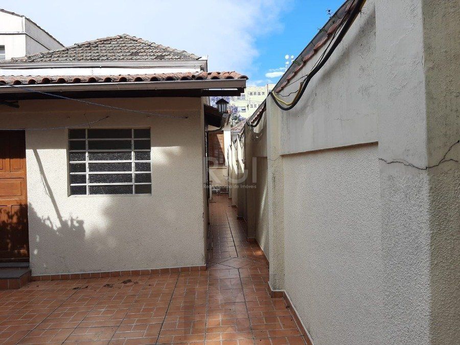 Casa para Venda - 150m², 3 dormitórios, sendo 1 suites, 4 vagas - Floresta — foto 15