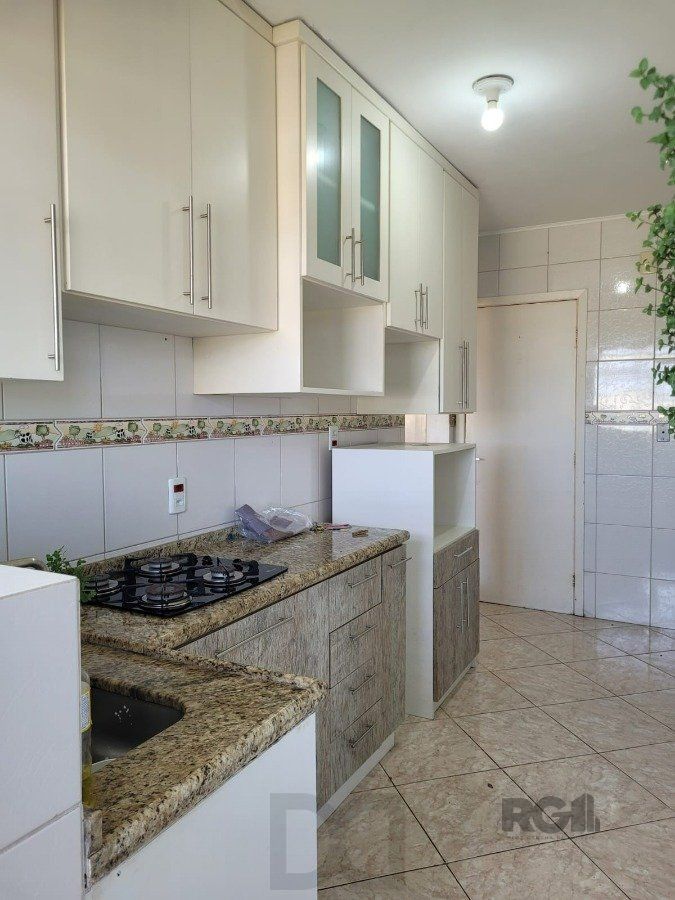 Apartamento 2 dormitórios com vaga no Bairro Cristal. — foto 14