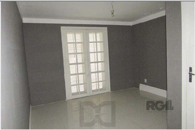 PRÉDIO A VENDA na rua Cairu, Navegantes Porto Alegre RS com aproximadamente 430m², com 2 pavimentos, espaço de estacionamento para 8 veiculos, — foto 17