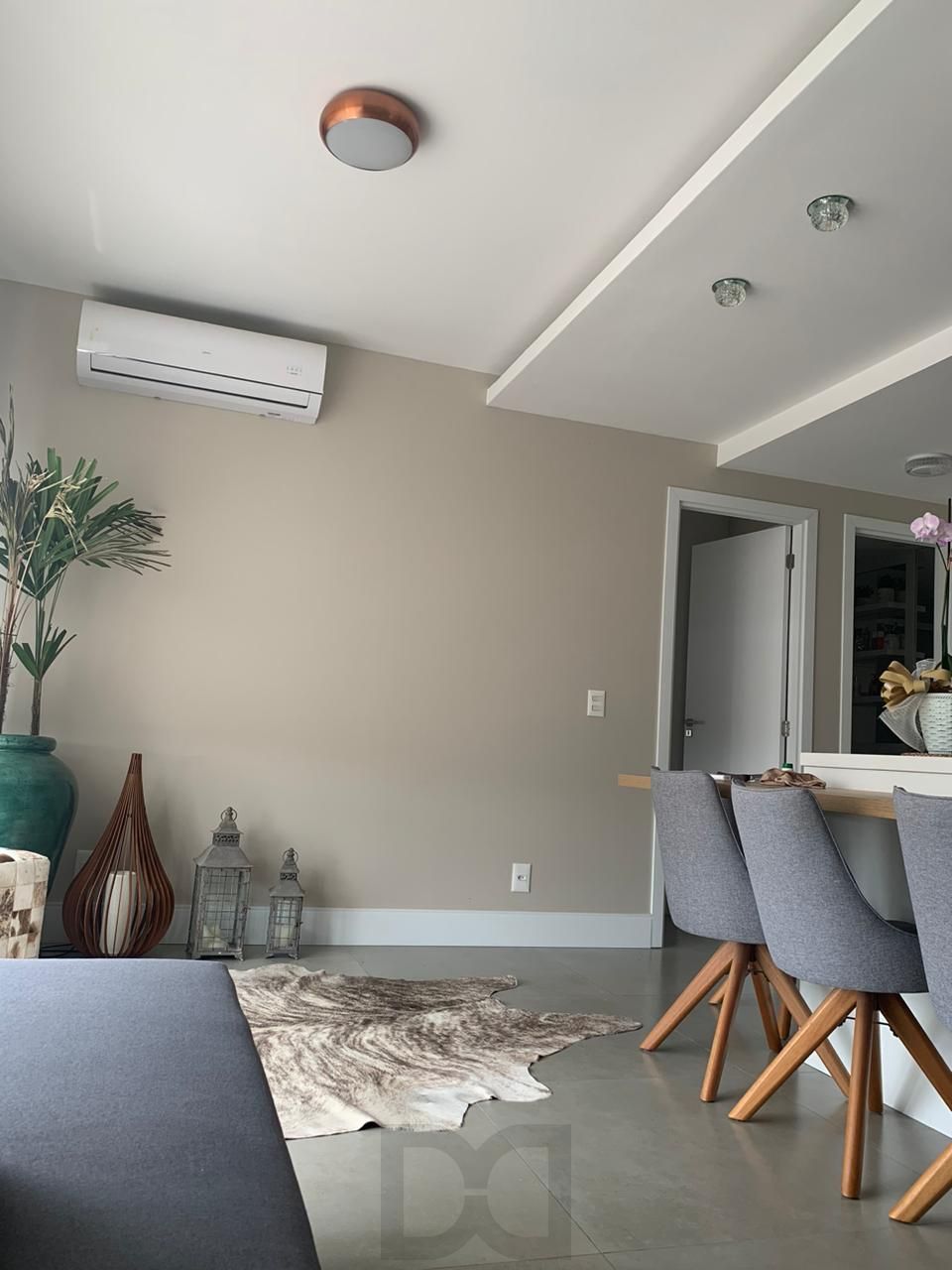 VENDA APARTAMENTO 1 QUARTO LIVING COM SACADA DECORADO ANDAR ALTO ENSOLARADO 1 VAGA — foto 2