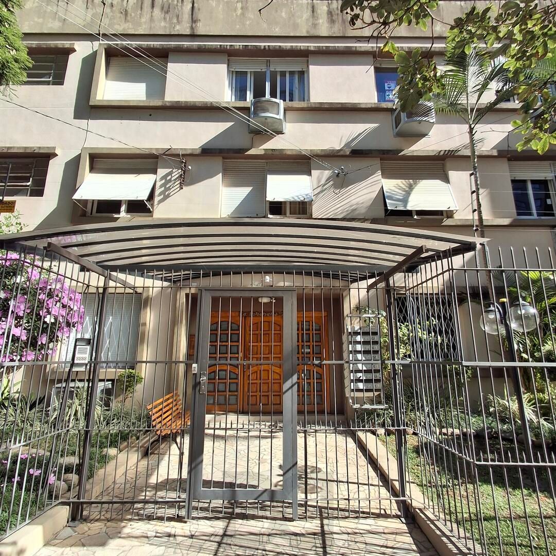 Maravilhoso apartamento no bairro Rio Branco próximo ao Zaffari Cabral , Igreja e colegio — foto 35